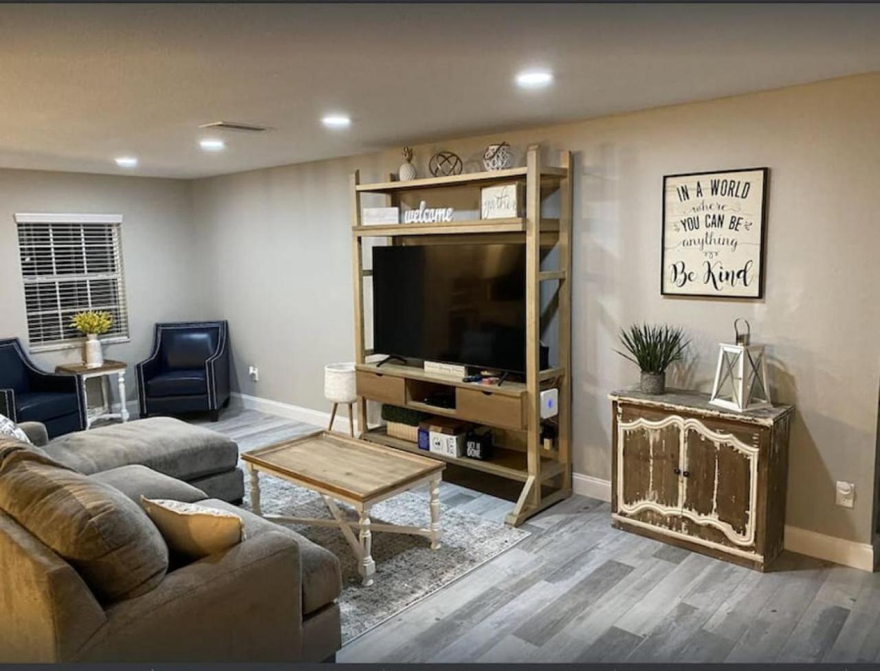 3 Bedroom 2 Bath With Hot Tub, Game Room And Boat Slip Crystal River Exterior photo