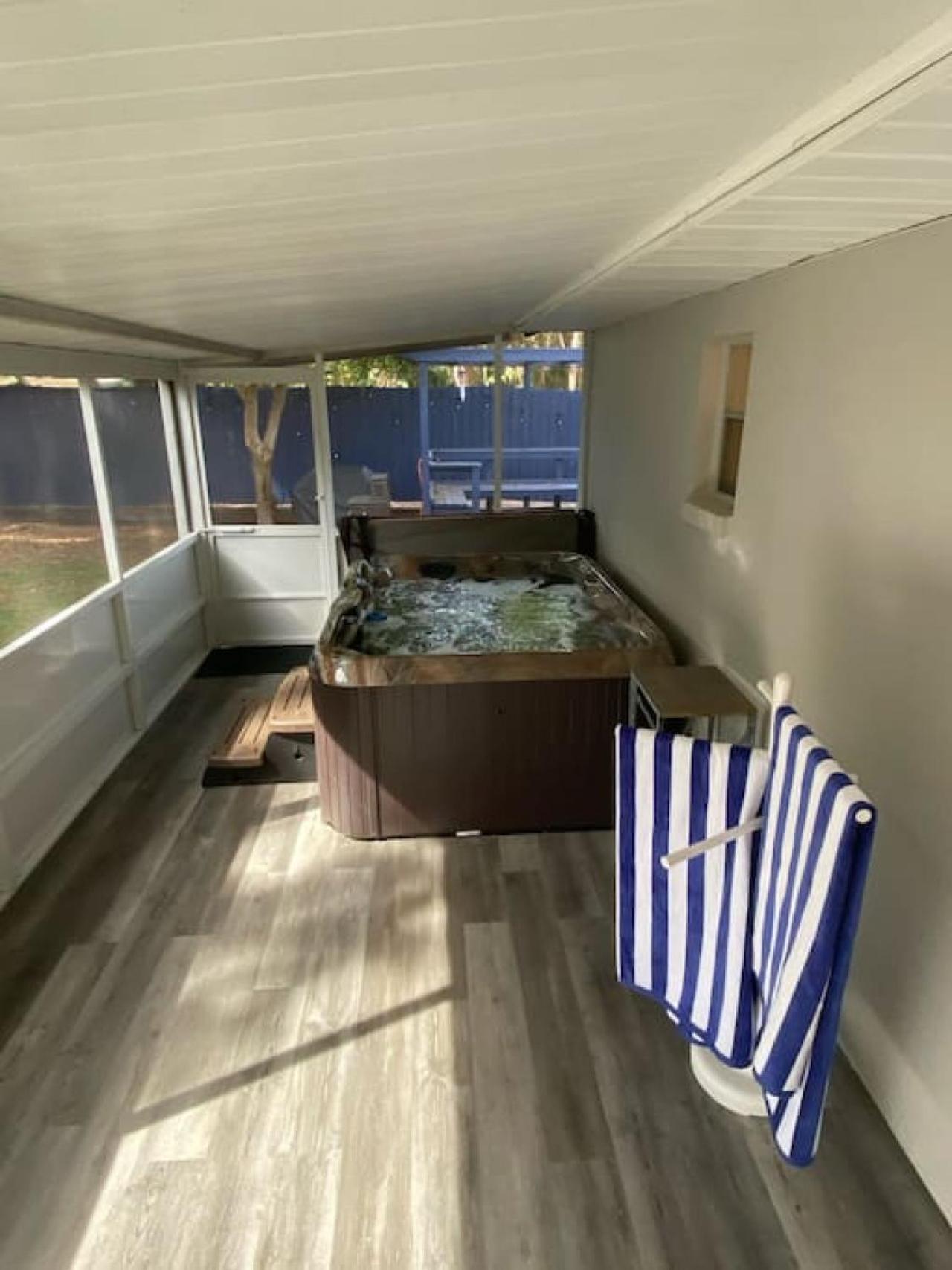 3 Bedroom 2 Bath With Hot Tub, Game Room And Boat Slip Crystal River Exterior photo